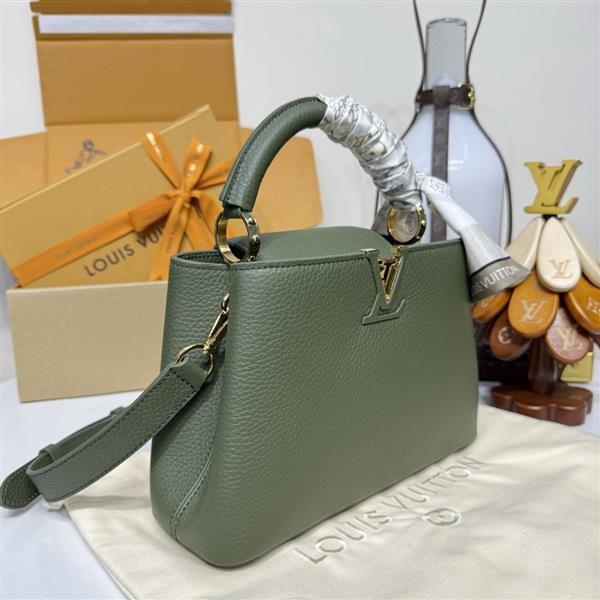 2026120164252220 250